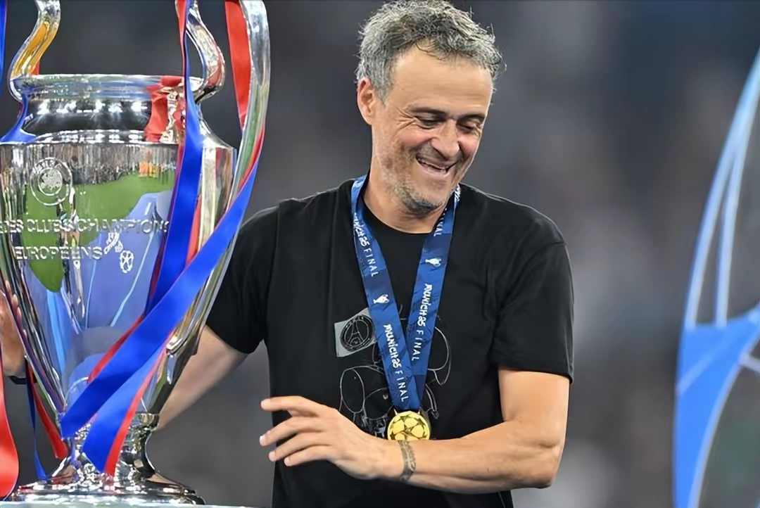 关于德国杯赛程吃紧，巴黎圣日耳曼赛前战术微调，底气十足，临场指挥获称赞的信息-体育新闻